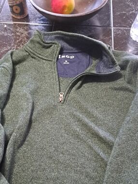Izod Men's Heather Olive Quarter-Zip Sweater